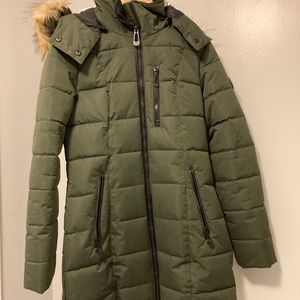 Puffer coats in xs